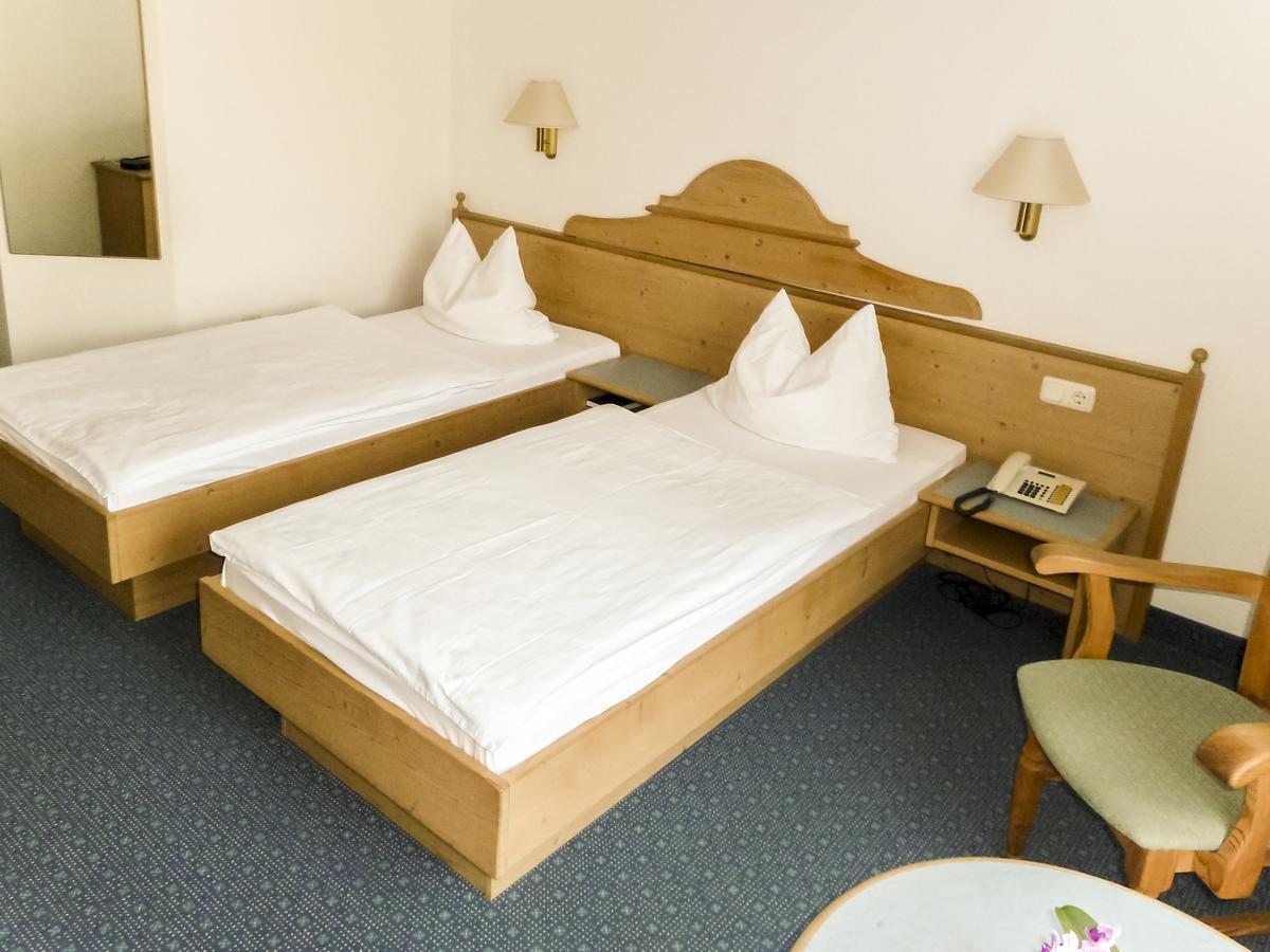 Hotel Zur Werra Schmalkalden Exteriör bild
